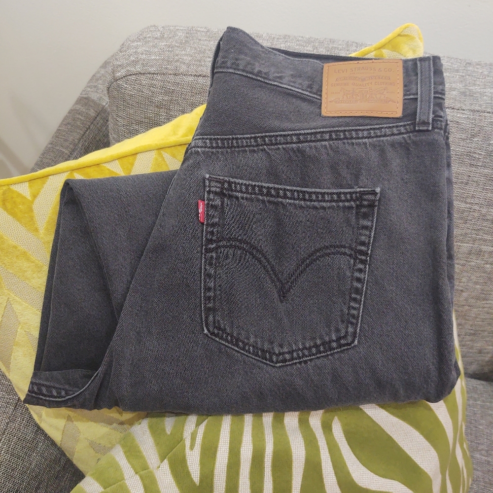 Levi's High Loose Taper Fit Women's Jeans